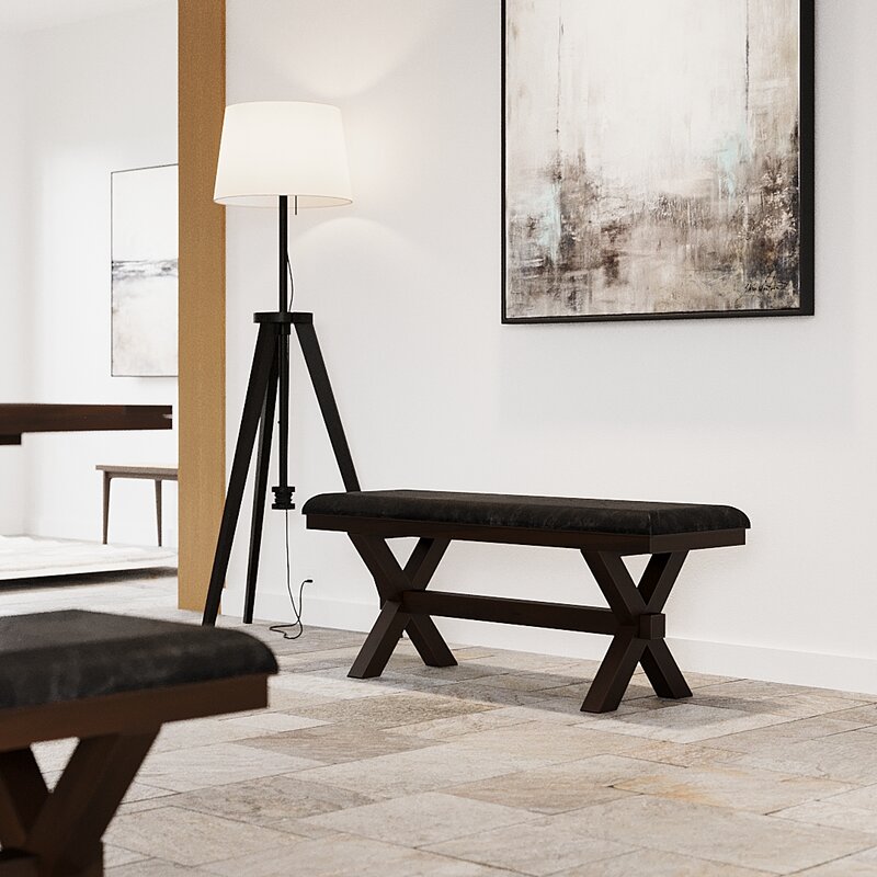 Helmi Bench