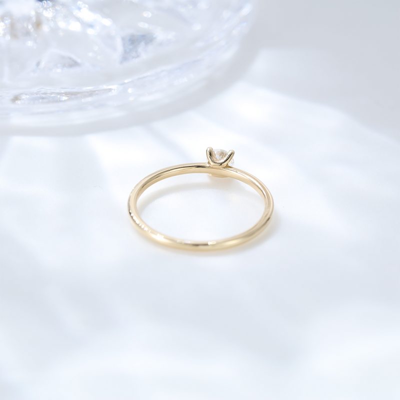 Simple Design 14K Yellow Gold Jewelry Solitaire Moissanite Engagement Wedding Ring  for Women